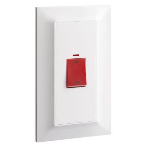 01474 LEGRAND БОЙЛЕРНО ТАБЛО 45А СИ ВЕРТИКАЛНО 617677