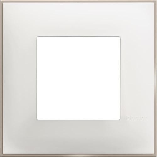 105000565 Bticino РАМКА-1 2М Classia БЯЛ САТЕН R4802WS LEGRAND
