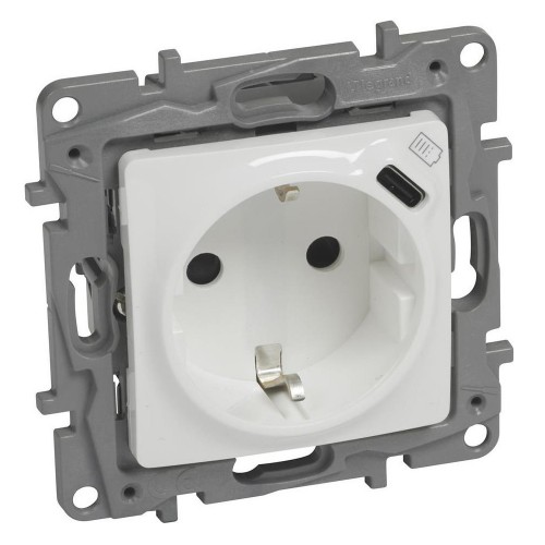 2400578987 NILOE КОНТАКТ ШУКО+USB БЯЛ TYPE C 2400mA  764535