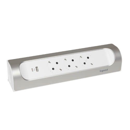 105000559 LEGRAND РАЗКЛОНИТЕЛ 3 - USB type A - USB type C - ЪГЛОВ - АЛУМИНИЙ БЕЗ КАБЕЛ Corner 694504 
