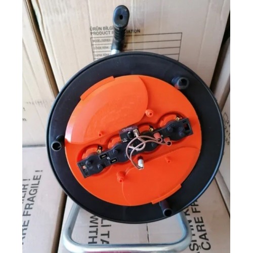 240057925 МЕТАЛНА МАКАРА - ПРАЗНА - 4х16А - 50м IP44 TEKKO -
